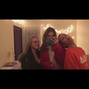 Meet your Posher, Sofia